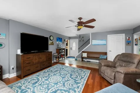 328 East South Street Kewanee IL 61443