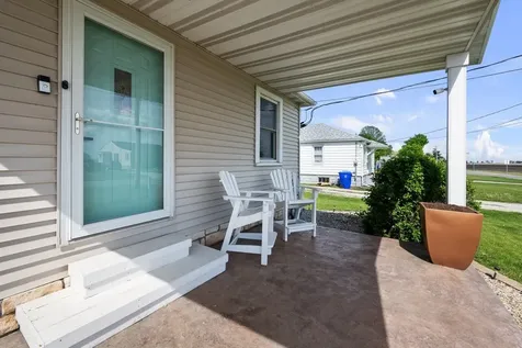 328 East South Street Kewanee IL 61443