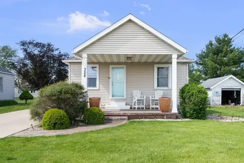 328 East South Street Kewanee IL 61443
