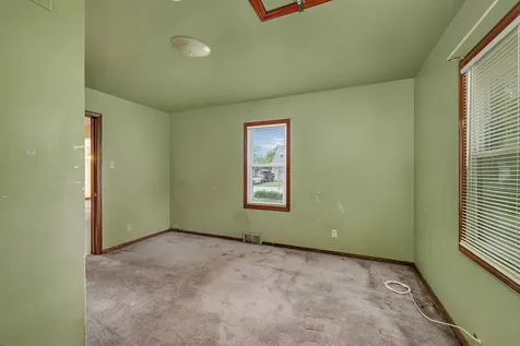 15641 Millard Avenue Markham IL 60428