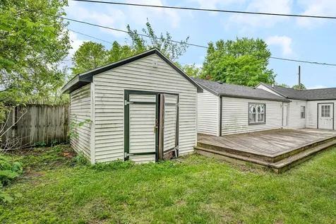 15641 Millard Avenue Markham IL 60428