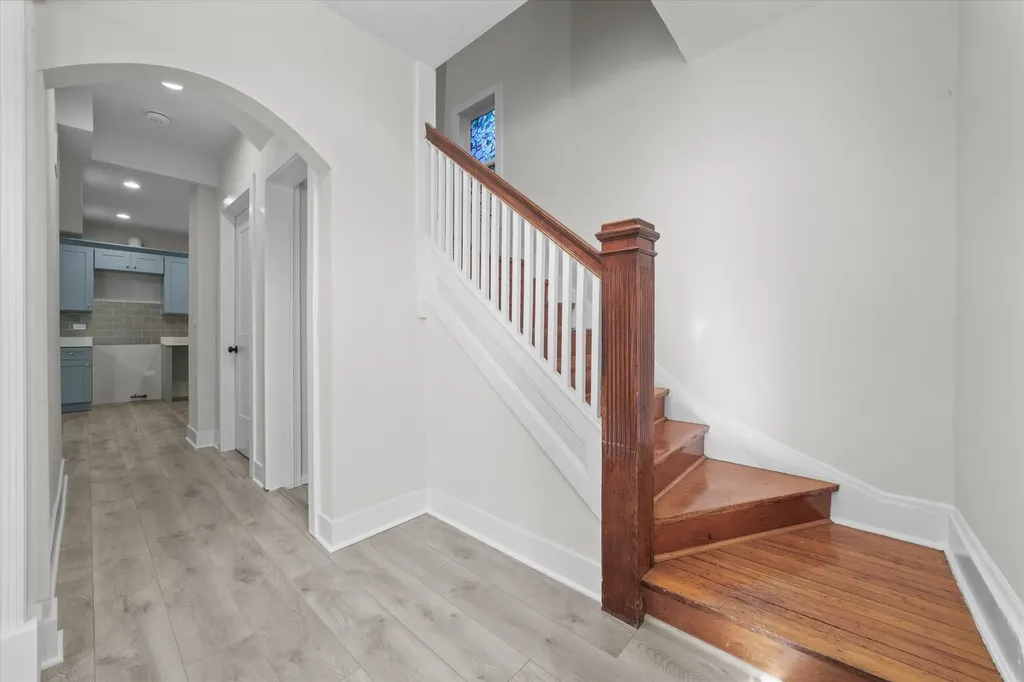 7356 South Kenwood Avenue Chicago IL 60619
