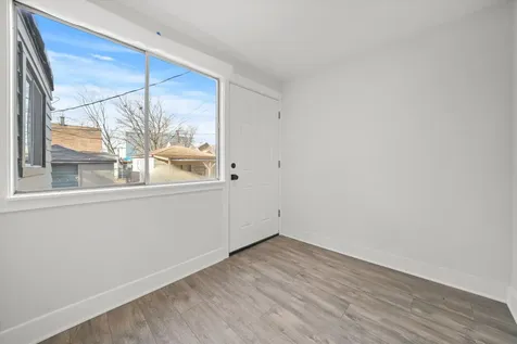 7356 South Kenwood Avenue Chicago IL 60619