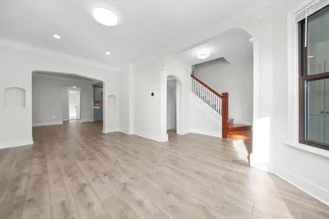 7356 South Kenwood Avenue Chicago IL 60619