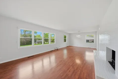 2747 Perry Road Flossmoor IL 60422