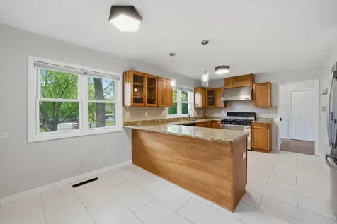 2747 Perry Road Flossmoor IL 60422