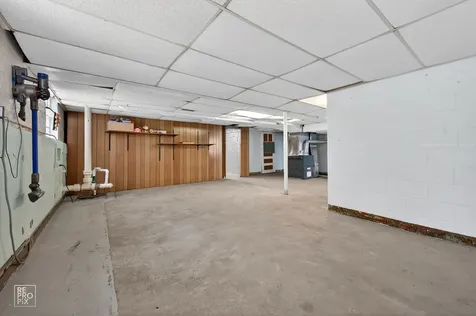 10016 South Clifton Park Avenue Evergreen Park IL 60805