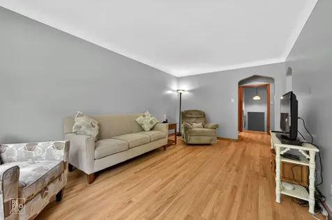 10016 South Clifton Park Avenue Evergreen Park IL 60805