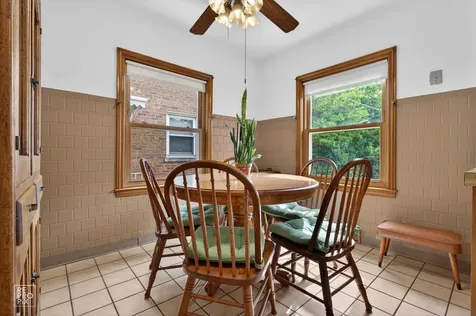 10016 South Clifton Park Avenue Evergreen Park IL 60805