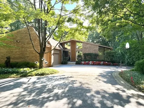 990 Sheridan Road Highland Park IL 60035