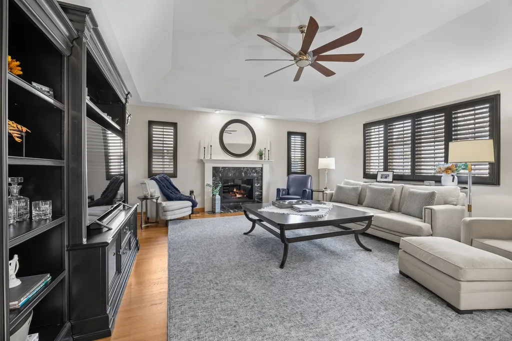 17131 Warbler Lane Orland Park IL 60467