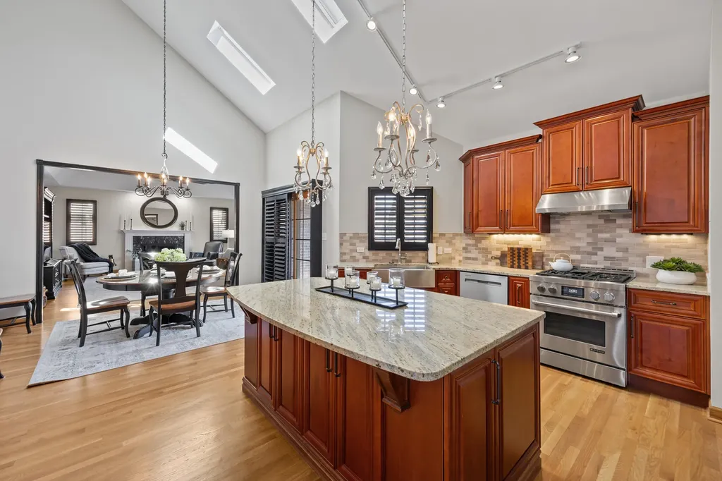 17131 Warbler Lane Orland Park IL 60467