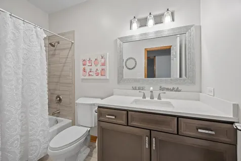 17131 Warbler Lane Orland Park IL 60467