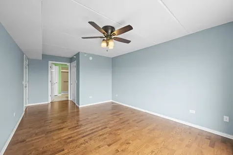 6807 North Milwaukee Avenue Niles IL 60714