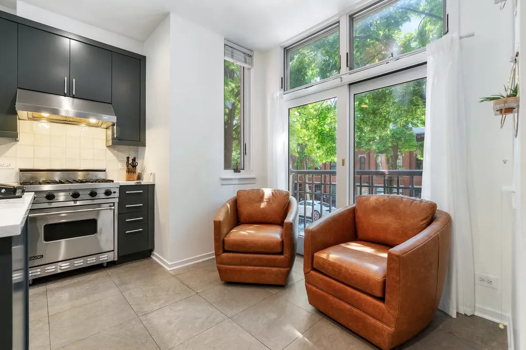 1721 North Bissell Street Chicago IL 60614