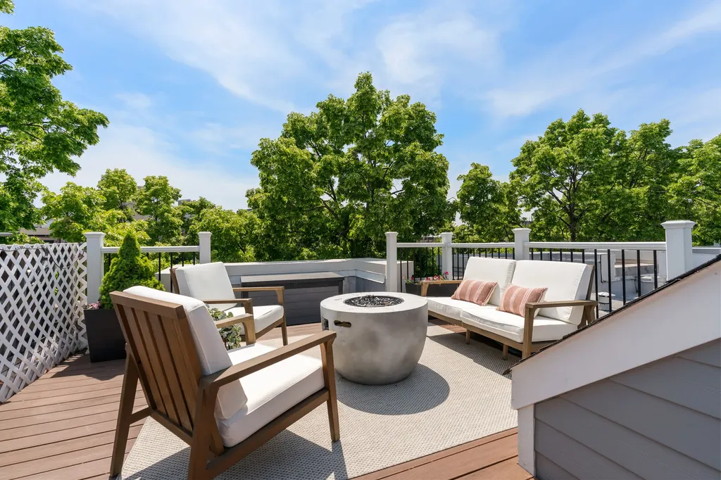1721 North Bissell Street Chicago IL 60614