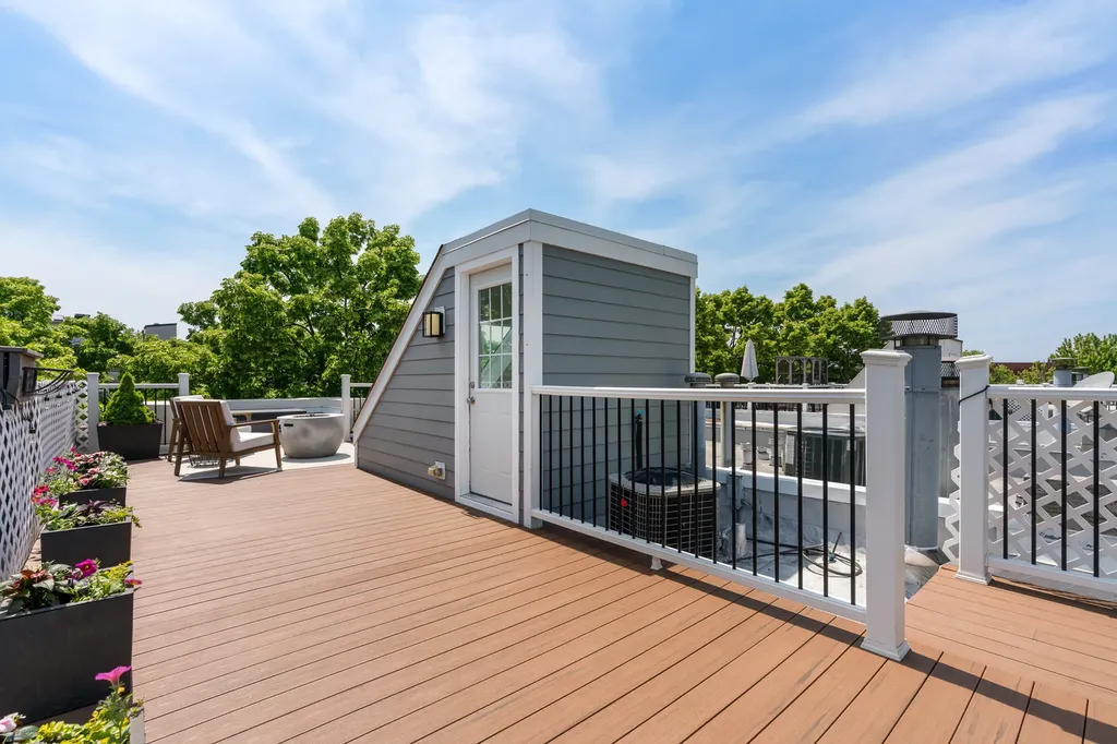 1721 North Bissell Street Chicago IL 60614