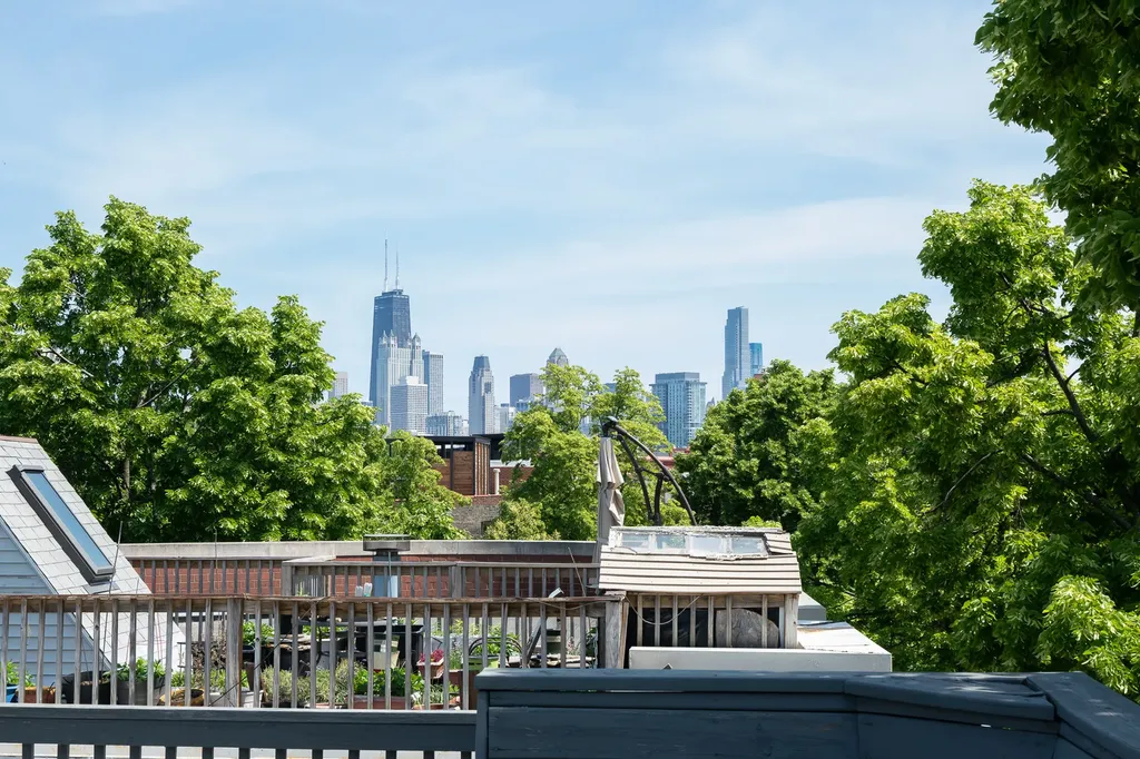 1721 North Bissell Street Chicago IL 60614