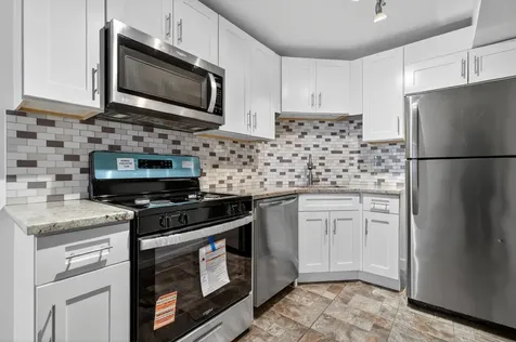 684 Quincy Bridge Lane Glenview IL 60025
