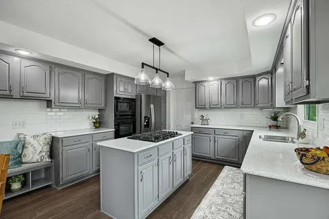 1202 Kenneth Drive Bloomington IL 61704