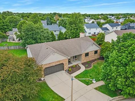 1202 Kenneth Drive Bloomington IL 61704