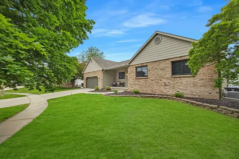 1202 Kenneth Drive Bloomington IL 61704