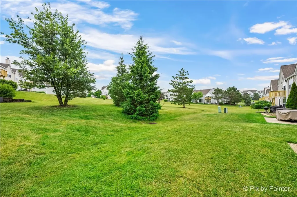 327 Gazebo Lane Lombard IL 60148