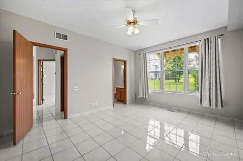 327 Gazebo Lane Lombard IL 60148