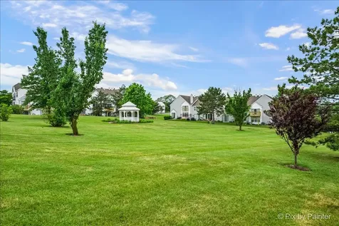 327 Gazebo Lane Lombard IL 60148