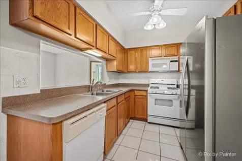 327 Gazebo Lane Lombard IL 60148