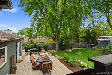 738 Bernadette Lane Batavia IL 60510