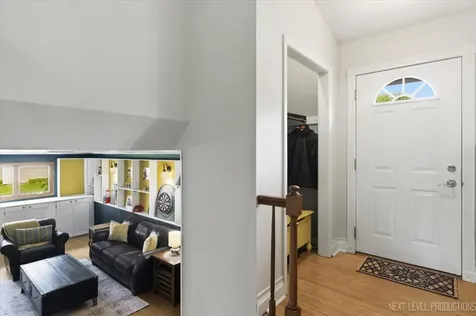 738 Bernadette Lane Batavia IL 60510
