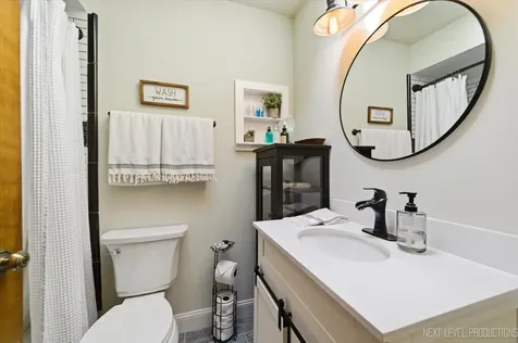 738 Bernadette Lane Batavia IL 60510