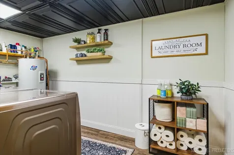 738 Bernadette Lane Batavia IL 60510
