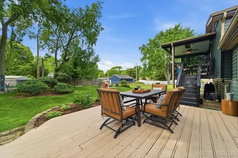738 Bernadette Lane Batavia IL 60510