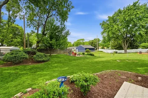 738 Bernadette Lane Batavia IL 60510