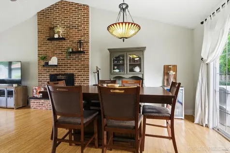 738 Bernadette Lane Batavia IL 60510