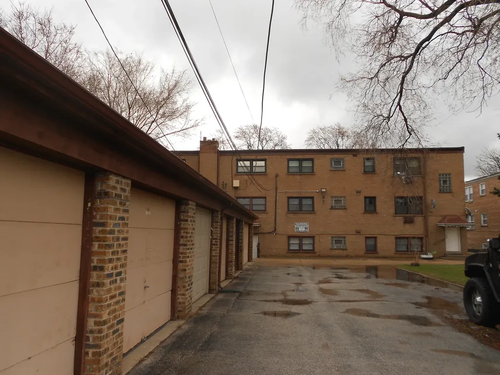 6122 South Kolmar Avenue Chicago IL 60629