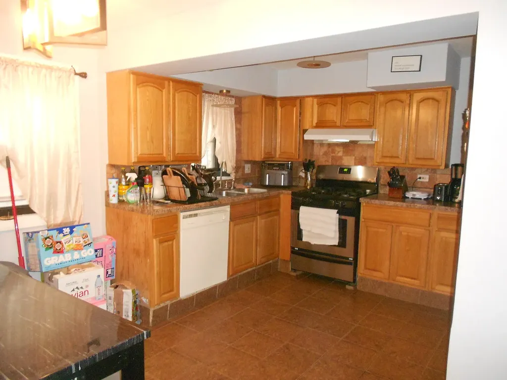 6122 South Kolmar Avenue Chicago IL 60629
