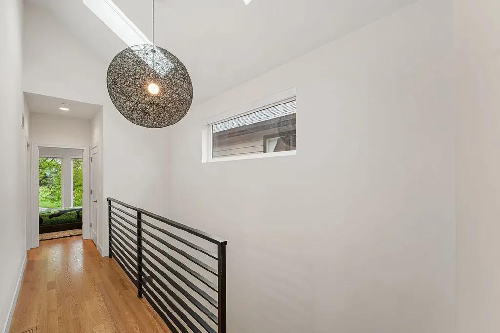 3428 North Kilbourn Avenue Chicago IL 60641