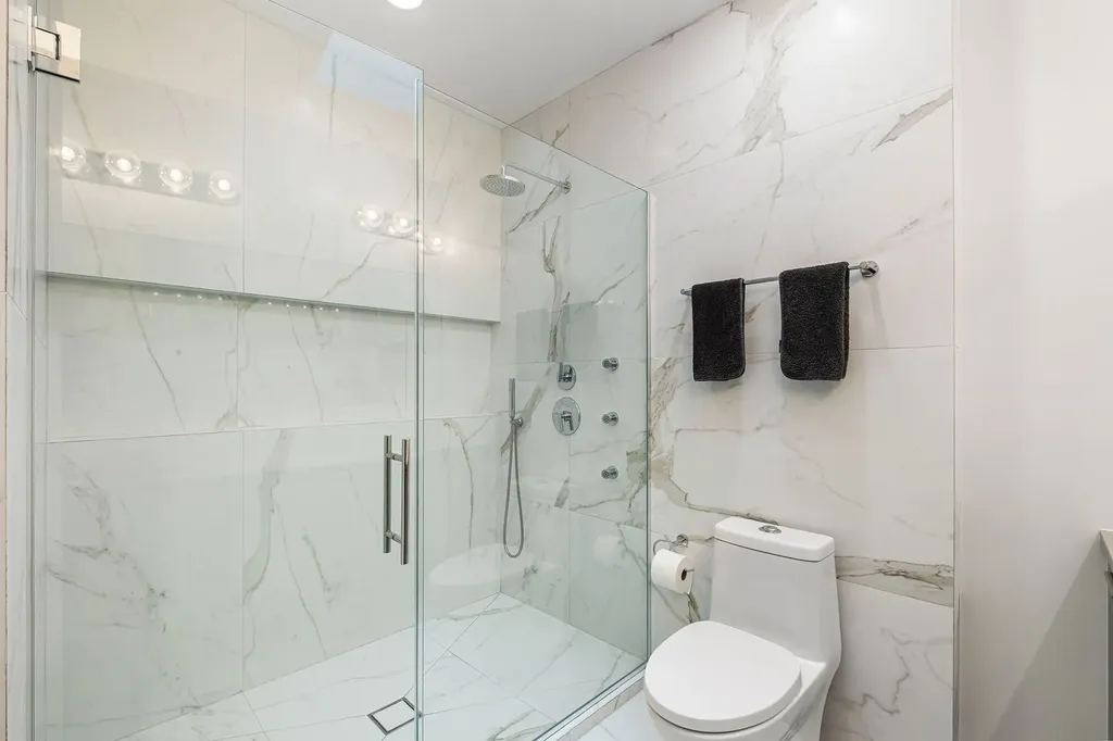 3428 North Kilbourn Avenue Chicago IL 60641