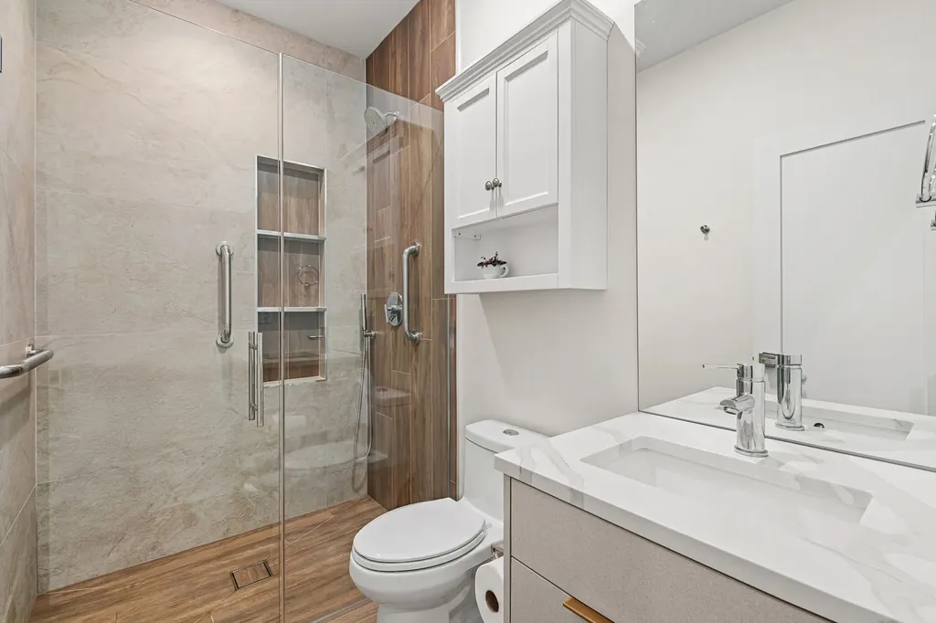 3428 North Kilbourn Avenue Chicago IL 60641