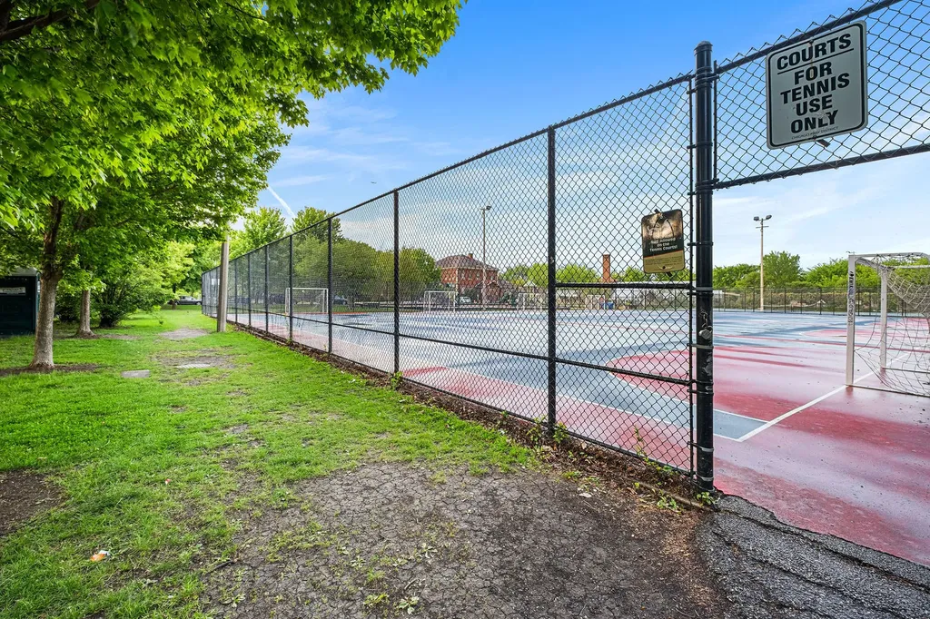 3428 North Kilbourn Avenue Chicago IL 60641