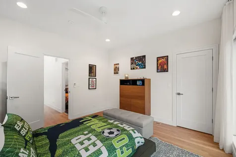3428 North Kilbourn Avenue Chicago IL 60641