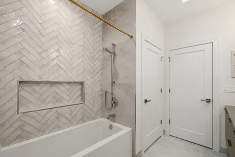 3428 North Kilbourn Avenue Chicago IL 60641