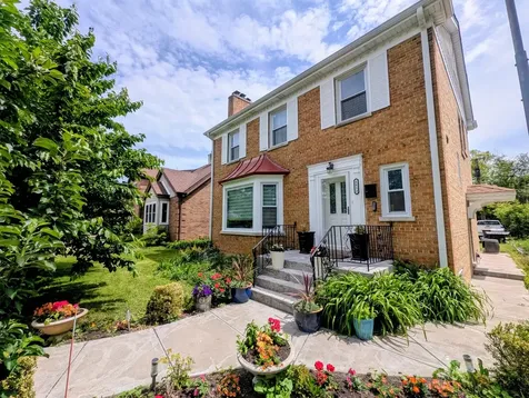 6833 North Lowell Avenue Lincolnwood IL 60712