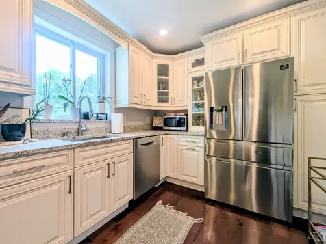 6833 North Lowell Avenue Lincolnwood IL 60712
