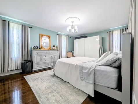 6833 North Lowell Avenue Lincolnwood IL 60712