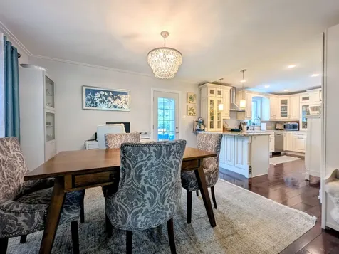 6833 North Lowell Avenue Lincolnwood IL 60712