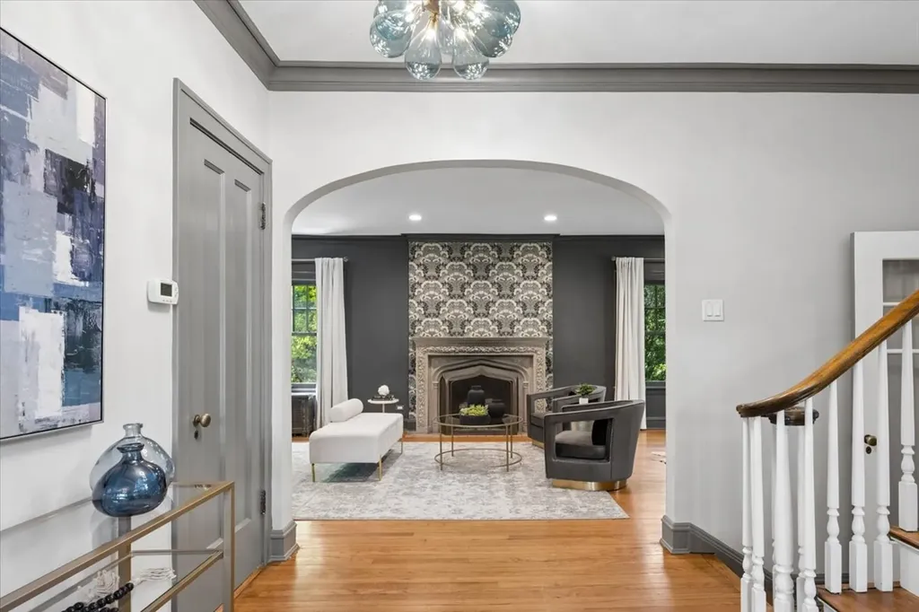 411 Lake Avenue Wilmette IL 60091